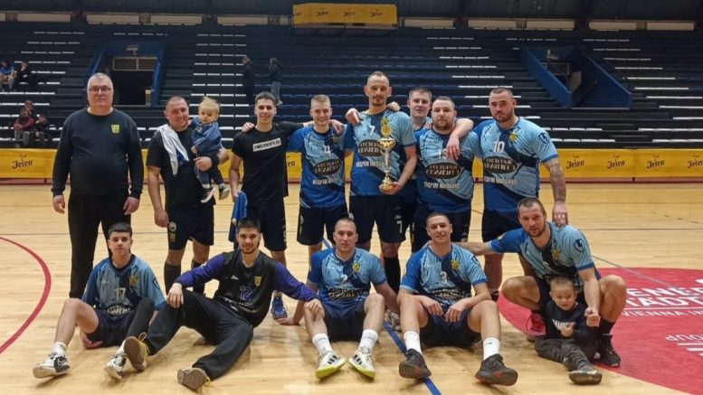 Riđičanci slavili na Memorijalu u Apatinu