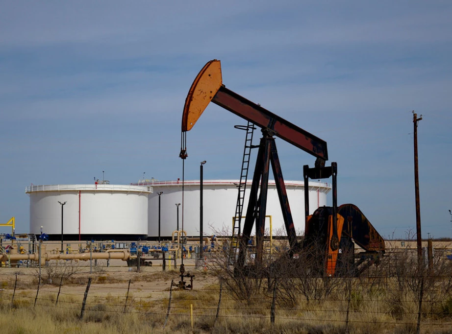 Cene nafte pale pa skočile na oko 90 dolara dok se čeka smirivanje na Bliskom istoku