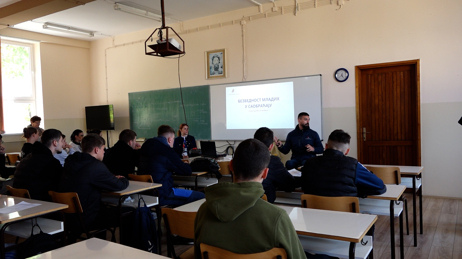 Matura bez automobila: tribina u Somboru