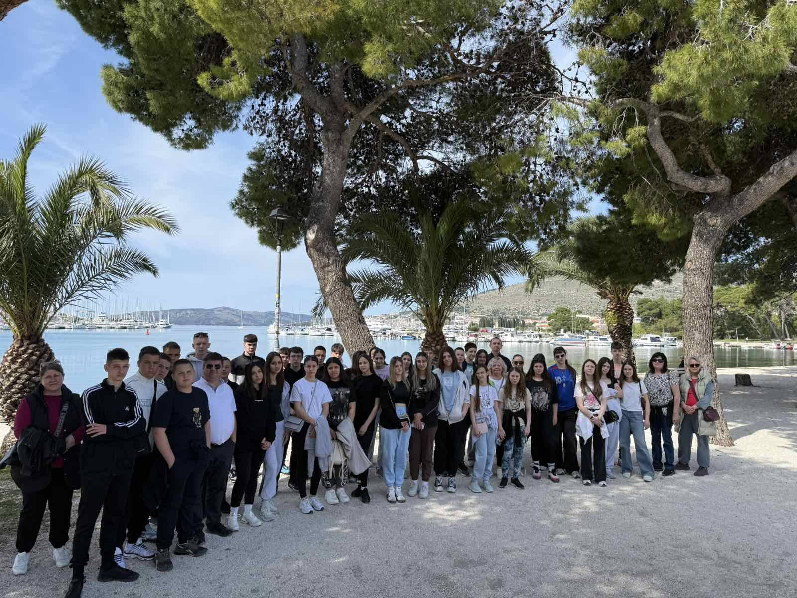 Učenice iz Bačkog Brega na edukativnom putovanju