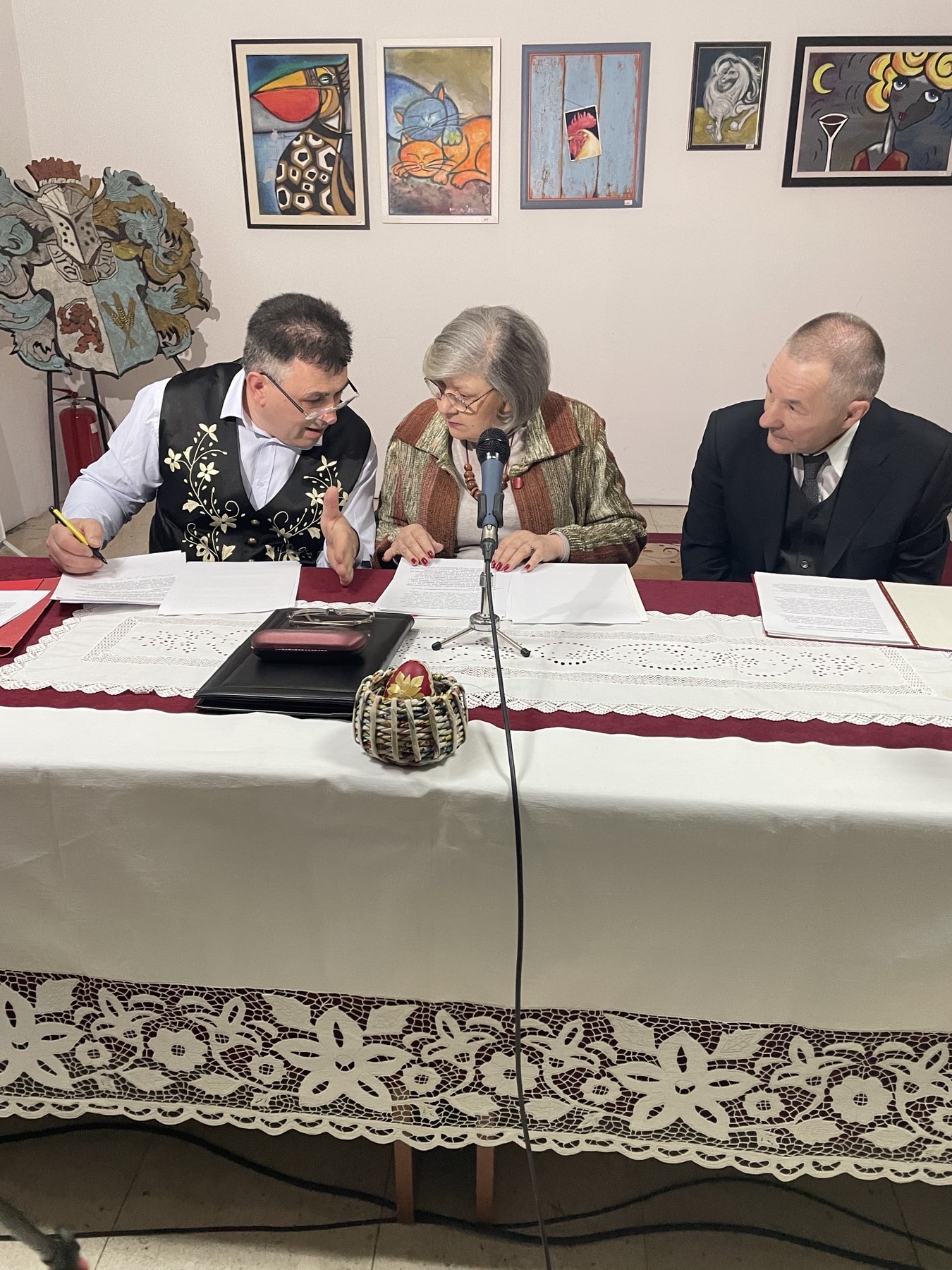 BOGATSTVO USKRŠNjIH OBIČAJA PREDSTAVLjENO NA TRIBINI