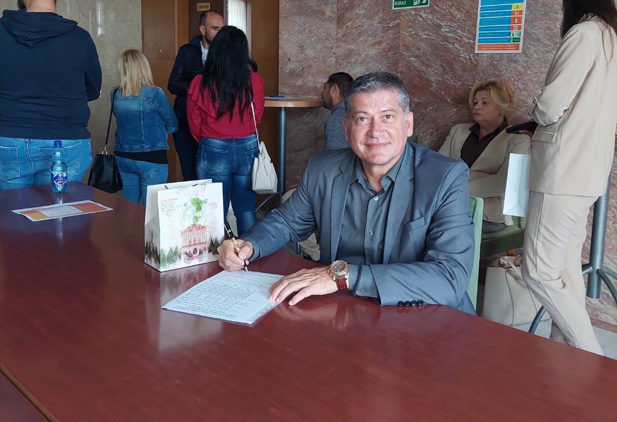 Osam porodica u Somboru dobilo kuće na selu uz podršku države