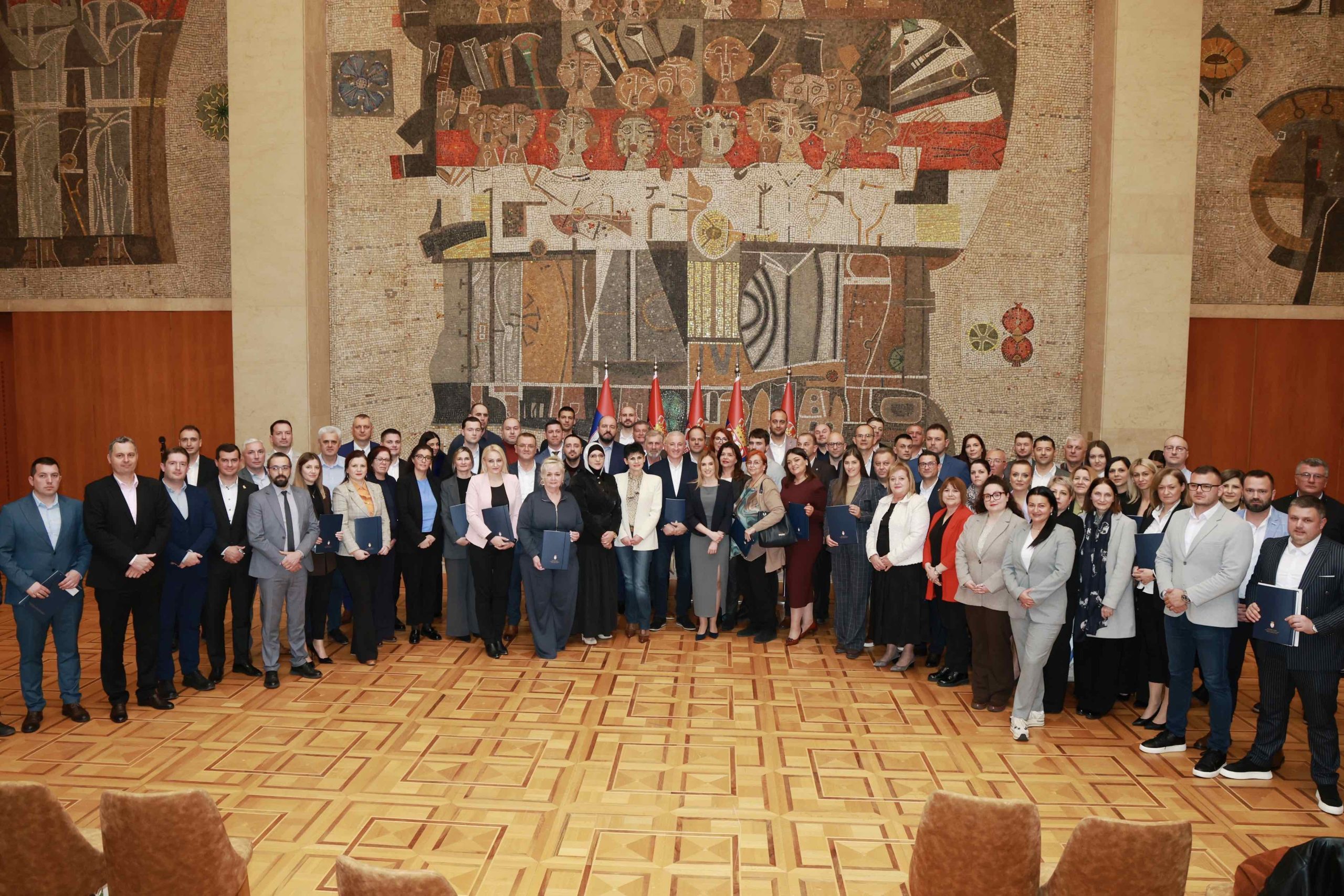 11,9 MILIONA DINARA ZA USLUGE POMOĆI U KUĆI I LIČNI PRATILAC