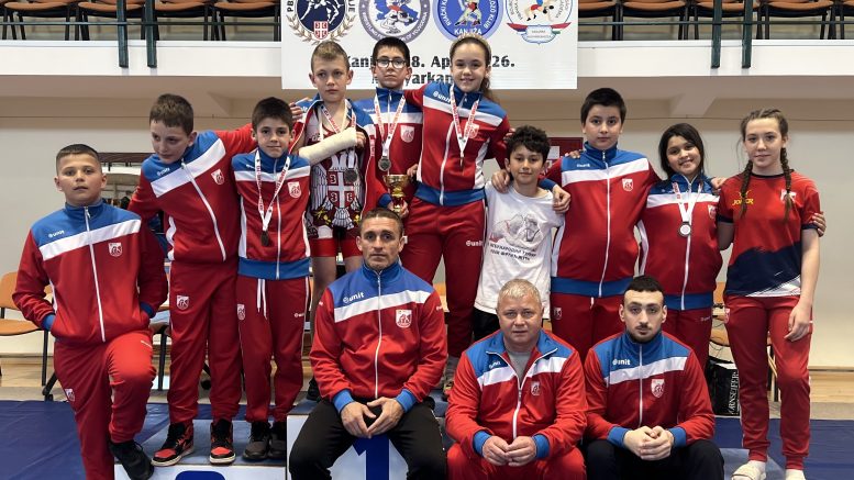 ,,RADNIČKI" IZ SOMBORA VICEŠAMPION SRBIJE U RVANJU – PET MEDALJA ZA MLADE TAKMIČARE
