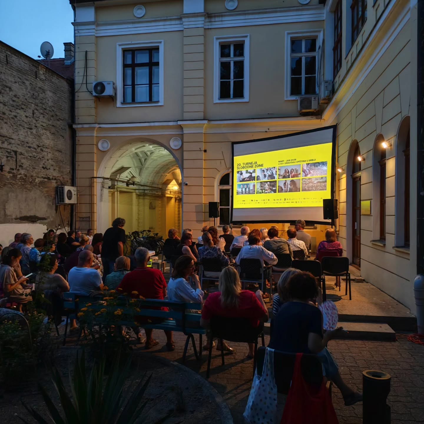 BESPLATNE FILMSKE PROJEKCIJE FESTIVALA „SLOBODNA ZONA“ PRIVUKLE BROJNU PUBLIKU U SOMBORU