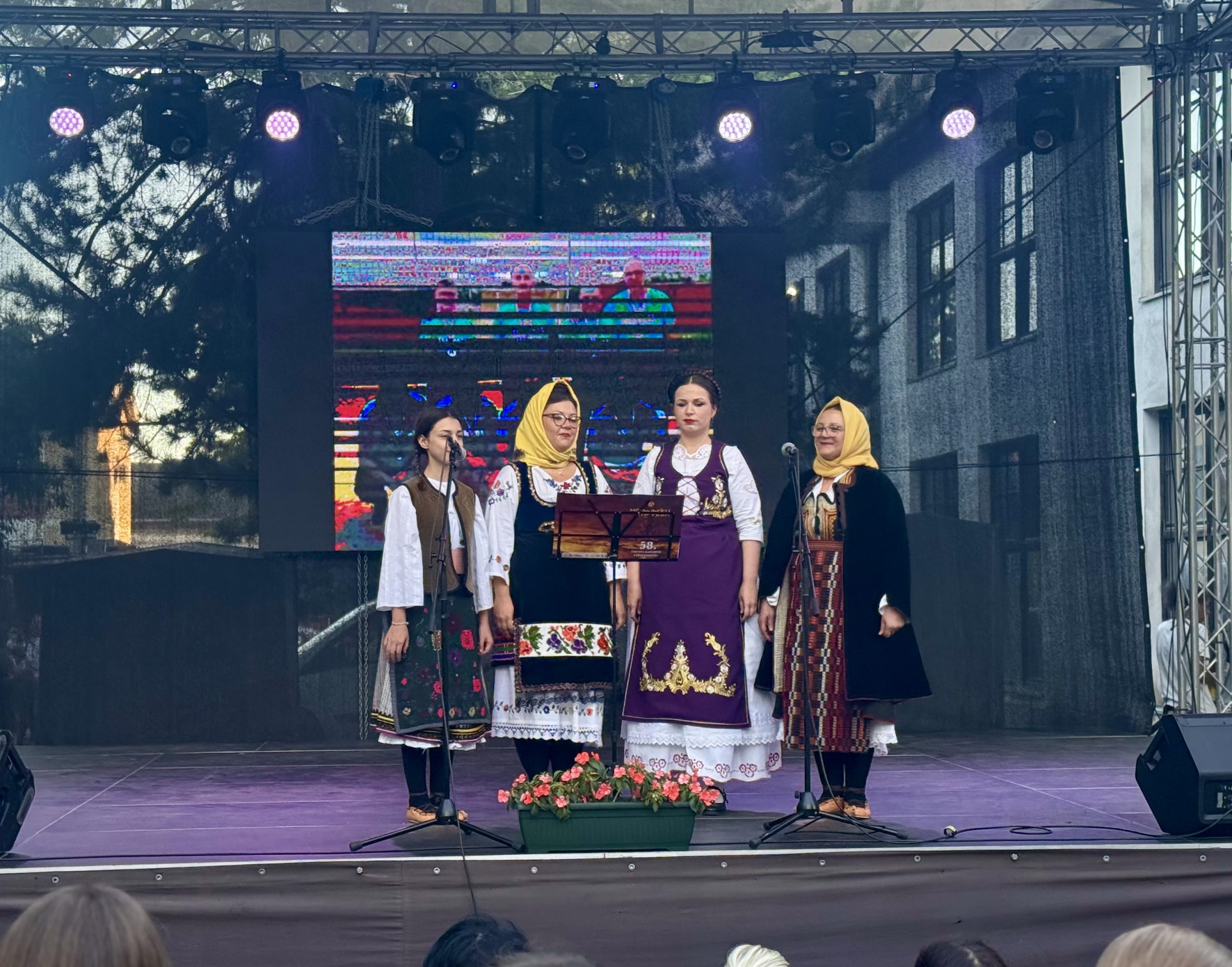 (FOTO) Održana tradicionalna manifestacija „Stanišićke gradele“ (FOTO) Održana tradicionalna manifestacija „Stanišićke gradele“
