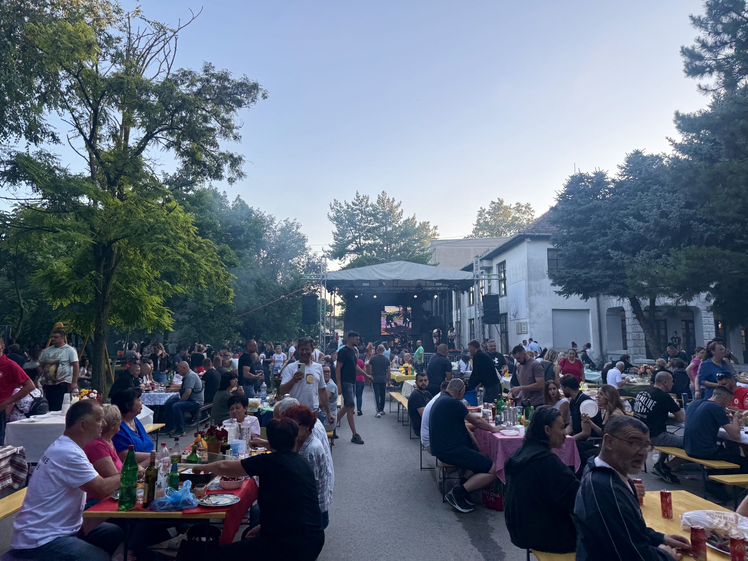 (FOTO) Održana tradicionalna manifestacija „Stanišićke gradele“ (FOTO) Održana tradicionalna manifestacija „Stanišićke gradele“
