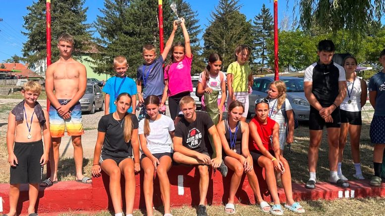 KAJAKAŠI „DUNAVA“ OSVOJILI 16 MEDALJA I EKIPNO DRUGO MESTO NA REGATI U VIŠNJIĆEVU