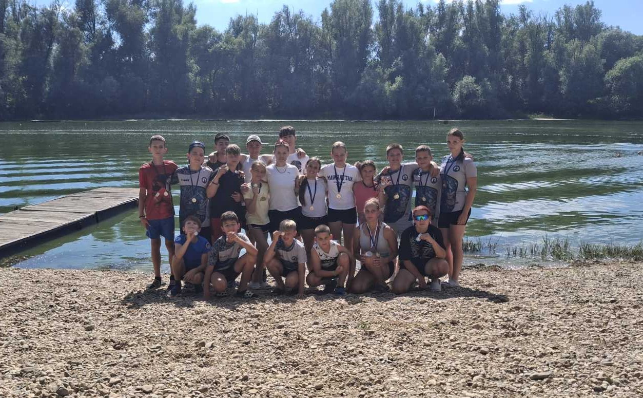 KKK „SOMBOR“ OSVOJIO 13 MEDALJA U VIŠNJIĆEVU I ZADRŽAO DRUGO MESTO U MINI KAJAK LIGI SRBIJE