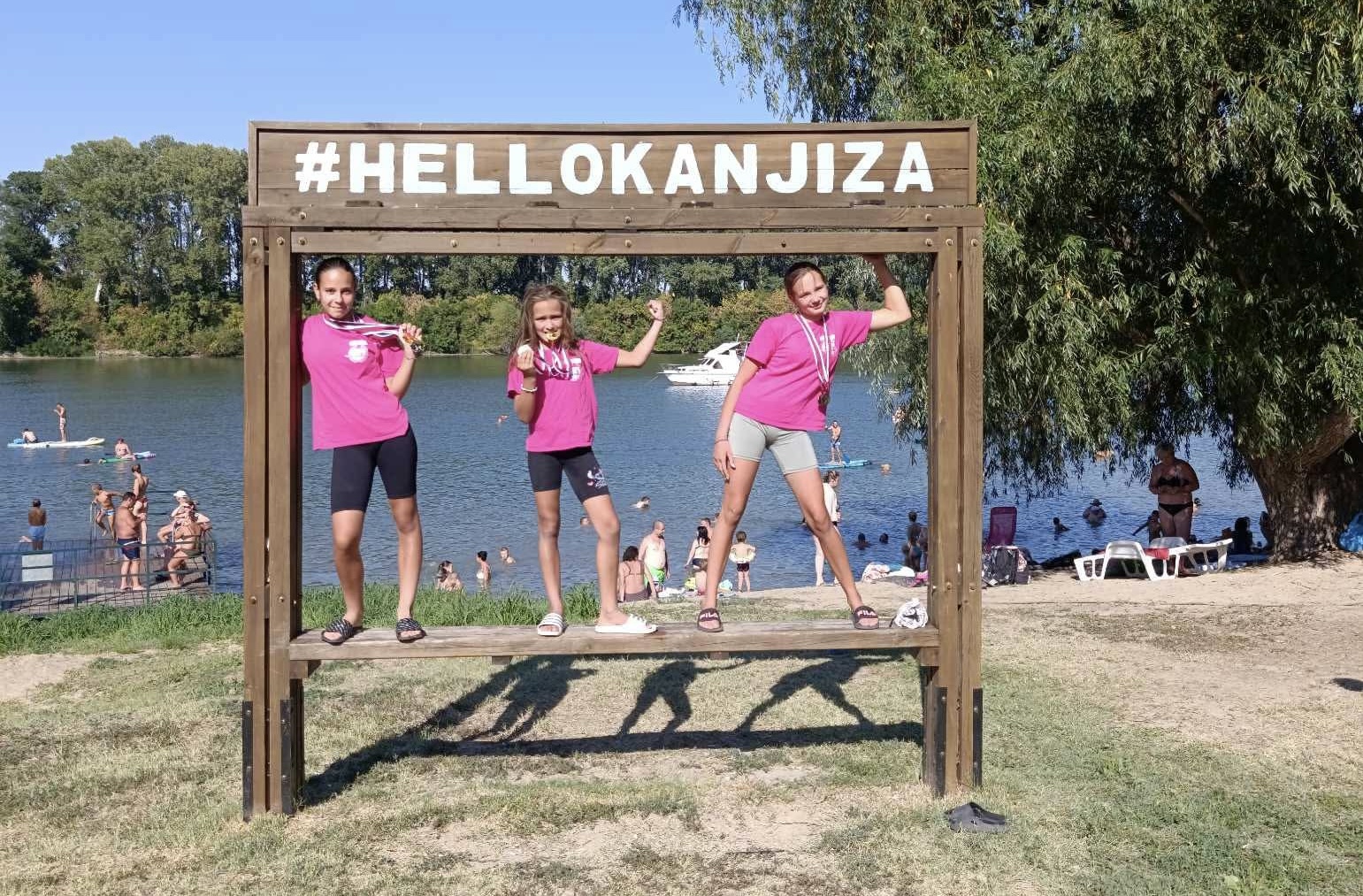 Kajak klub Dunav Bezdan osvojio zlata u Kanjiži