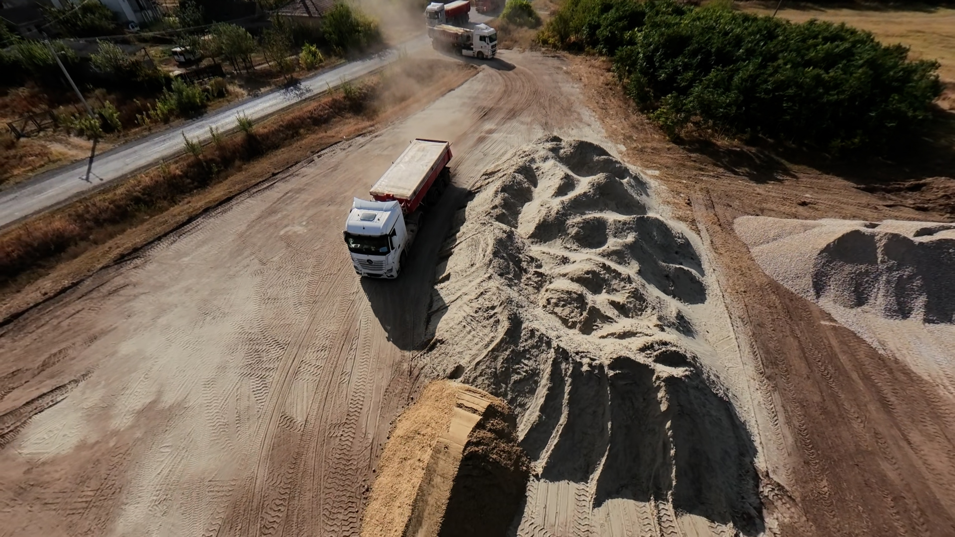 (VIDEO+FOTO) REKONSTRUIŠE SE PUT GAKOVO–RASTINA