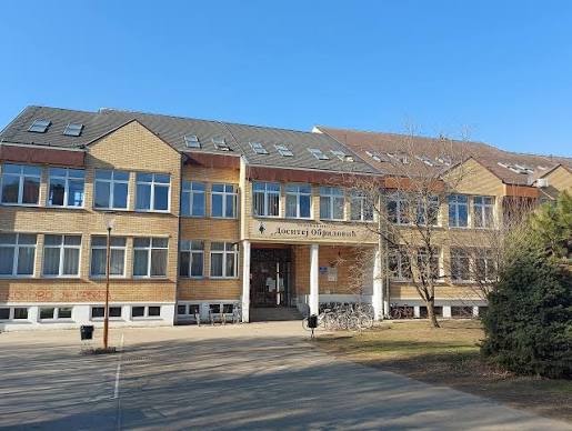 OŠ „Dositej Obradović“ Sombor dobila novu sportsku opremu