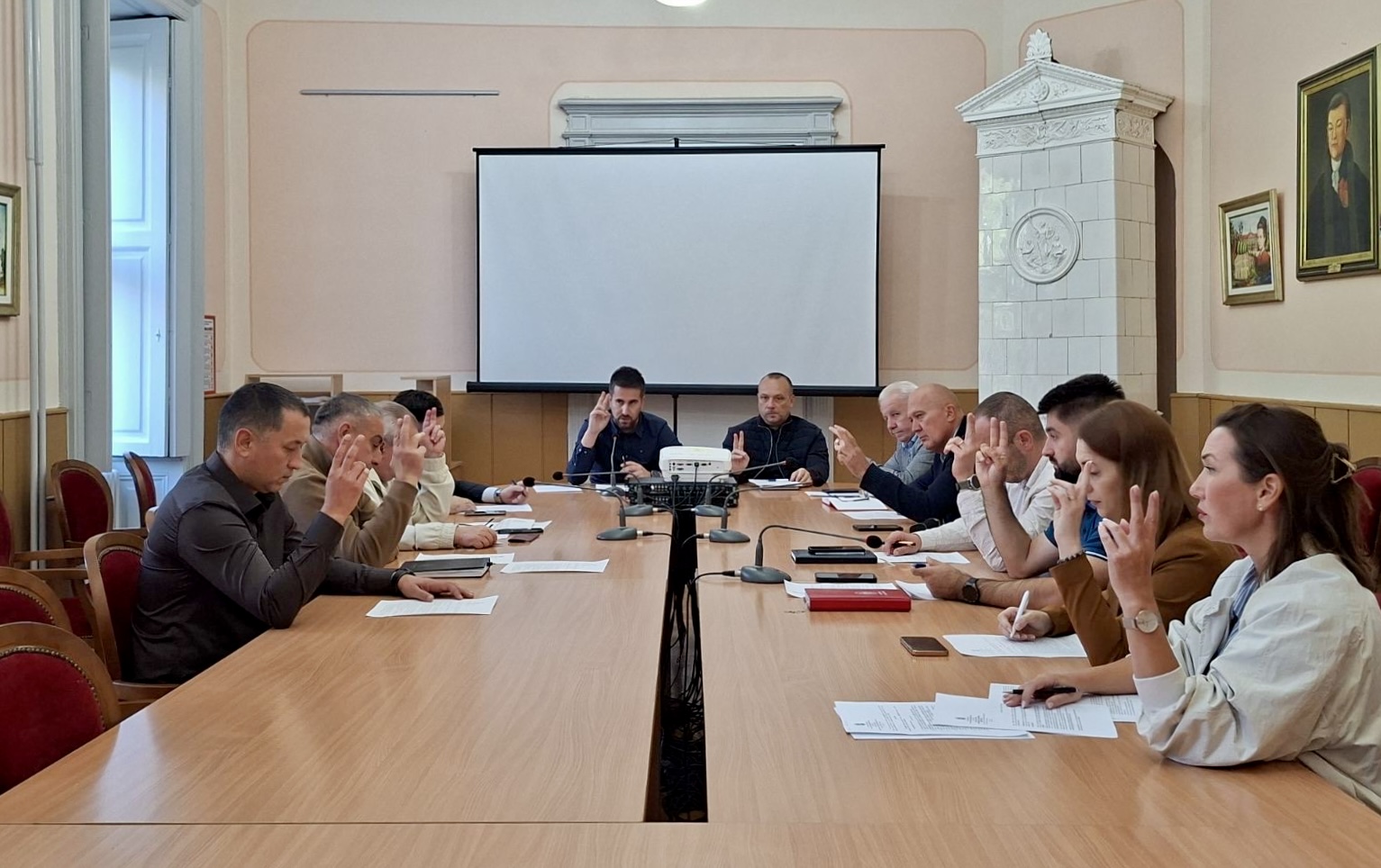 Gradsko veće Sombor donelo odluke o umetnicima i infrastrukturi